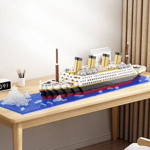 Set de Bloques de Construcción Micro Titanic Unisex, Bloques de Plástico Populares para Niños, Juguete de Construcción Moderno y Creativo con Temática Náutica - Product Image 1