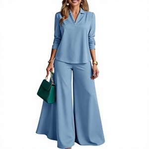 Completo <span class=keywords><strong>pantalone</strong></span> due pezzi alla moda 2026 per <span class=keywords><strong>donna</strong></span> professionista: top a maniche lunghe con scollo a V e pantaloni a gamba larga a pieghe, tinta unita - Product Image 1