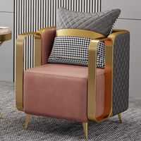 Fauteuil individuel moderne de luxe, durable et écologique, avec structure en métal doré et revêtement en tissu, idéal pour appartements et halls d'hôtels