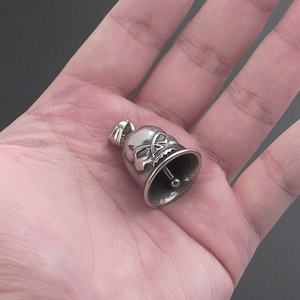Colgante de Campana Guardiana Aquila de Acero Inoxidable 316L para Motociclistas, Campana de Calavera con Temática Religiosa Cristiana, Collar de Motocicleta - Product Image 6