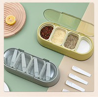 Ensemble de 4 pots à épices hermétiques transparents avec cuillères intégrées, design anti-fuite, écologiques, durables et de qualité alimentaire