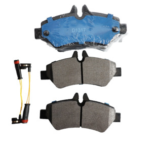 DSS <span class=keywords><strong>Plaquette</strong></span> <span class=keywords><strong>de</strong></span> <span class=keywords><strong>frein</strong></span> céramique haute performance sans bruit avec capteur <span class=keywords><strong>de</strong></span> <span class=keywords><strong>plaquette</strong></span> <span class=keywords><strong>de</strong></span> <span class=keywords><strong>frein</strong></span> plaquettes <span class=keywords><strong>de</strong></span> <span class=keywords><strong>frein</strong></span> <span class=keywords><strong>de</strong></span> voiture D1317 pour MERCEDES BENZ - Product Image 4