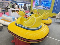 Bateau tamponneur gonflable électrique en forme de canard jaune pour parc aquatique, équipement de divertissement commercial pour piscine