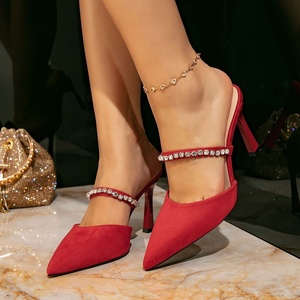 Chaussures de mariée pour femmes, ornées de cristaux, à bout pointu, talons hauts, imperméables, rouges, élégantes, sexy et simples pour l'été - Product Image 3