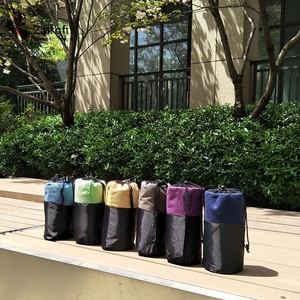 Telo Mare Grande Asciugatura Rapida Economico All'ingrosso Personalizzabile con Logo in Microfibra Anti-Sabbia per Sport Palestra e Nuoto Riciclato - Product Image 2