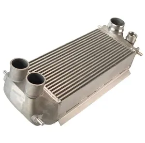 Radiatore in Alluminio ad Alte Prestazioni per Ford F-150 Raptor (2010-2023), 100% Alluminio, Montaggio Diretto, Capacità di Raffreddamento Migliorata - Product Image 4