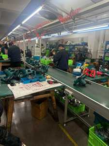 Offre Spéciale Ponceuse à Béton Portable pour Sol, Plâtre Mural et Niveleuse avec Manche de 1,5m et 4 Accessoires de Polissage - Product Image 5