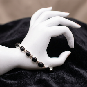 สร้อยข้อมือเงินแท้ 925 ประดับลูกปัดหินออนิกซ์สีดำทรงกลม สำหรับเป็นของขวัญ จาก SOUMYA CREATIONS - Product Image 1