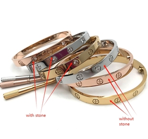 Wholesale Luxury Jewelry Stainless Steel PVD Plated Real Gold Silver <strong>Loves</strong> Screw Screwdriver Nail <strong>Bracelet</strong> for Men Women Bangle - Product Image 3