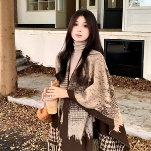 <span class=keywords><strong>2025</strong></span> Novo Clássico Inverno Quente <span class=keywords><strong>Poncho</strong></span> De Viagem Xales Mulheres Oversize Xadrez Padrão Manto Cabo Senhoras Imitar <span class=keywords><strong>Poncho</strong></span> De Caxemira - Product Image 5