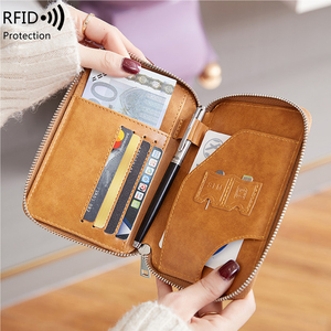 Cartera de pasaporte RFID para viajes para hombres y mujeres, porta pasaporte RFID antirrobo con ranuras para varias tarjetas, marrón - Product Image 4
