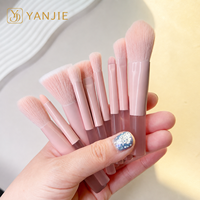 Mini kit de 10 pinceaux de maquillage portables rose pêche avec outils pour fard à paupières, blush et illuminateur - Format voyage, vente en gros directe usine