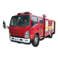 Truk Pemadam Kebakaran Isuzu Jepang Baru 4x2 Diesel Tangki Air 1000 Galon Tangki Pemadam Kebakaran Busa 3000-5000L