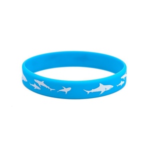 Bracelet en silicone Youmigift Shark Ocean, bracelet à thème requin, bracelet pour fête sur le thème de l'océan, bracelets en caoutchouc pour hommes et femmes - Product Image 5