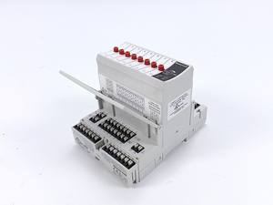 Nuevo Módulo de Salida Analógica de Bus Enchufable Xfr822a Original, Controlador de Programación PLC - Product Image 1