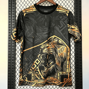 Camiseta de Fútbol Edición Especial Rey León Dorado 2026, Calidad Tailandesa, Último Modelo, Ropa Deportiva del Madrid City - Product Image 1