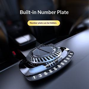 Diffuseur de <span class=keywords><strong>parfum</strong></span> solaire rotatif pour voiture, à fixer sur plaque d'immatriculation, en PC thermolaqué, pour intérieur de véhicule - Vente en gros fabricant - Product Image 2