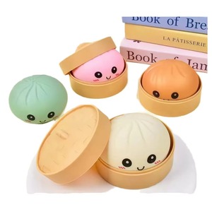 Pelota Antiestrés de Silicona con Forma de Bollo Sonriente, Juguete Sensorial de Comida de Simulación, Unisex, para Mayores de 14 Años - Product Image 1