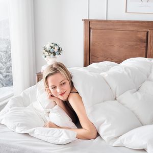 Selimut ukuran besar bulu angsa <span class=keywords><strong>California</strong></span> <span class=keywords><strong>King</strong></span> <span class=keywords><strong>Comforter</strong></span> 850 + Isi daya, halus dan nyaman dengan 1000T 100% katun