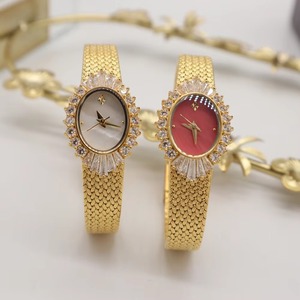 Reloj de Pulsera Ovalado de Latón con Correa de Espiga de Trigo, Estilo Vintage, Lujoso y Elegante, Chapado en Oro, con Diamantes y Camelia, para Mujer de Mediana Edad - Product Image 4