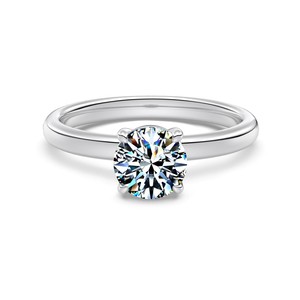 Anillo de Compromiso y Boda Dylam de Lujo para Mujer, con Piedra de Moissanita de 1.0ct D VVS1, Joyería Fina de Plata - Product Image 1