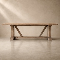 Table à manger rectangulaire en bois recyclé de style rustique avec pieds triangulaires pour les propriétés privées et les maisons de campagne