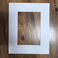 105 g/m² Harz-beschichtetes, doppelseitiges, umweltfreundliches Passepartout-Papier aus reinem Holzzellstoff, gefärbtes Spezialpapier für die Bildergalerie-Montage