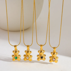 Collier pendentif vintage élégant pour femme en acier inoxydable plaqué or 18 carats avec zircon, chaîne serpent, accessoire tendance - Product Image 1