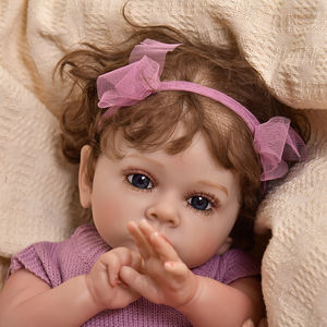 Nuova Bambola Reborn da 24 Pollici, Bambina Realistica al Tatto, Grande Bambola Reborn Femminile in Vendita come Regalo - Product Image 4