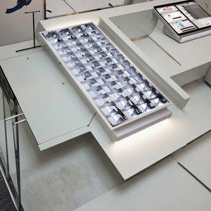 Lámpara LED de Techo Moderna para Oficina de 1200x600 mm, Empotrada, con Rejilla de Aluminio, <span class=keywords><strong>Reflector</strong></span>, 6000K, Luz Diurna, IP20, Regulable, Certificación CE - Product Image 5