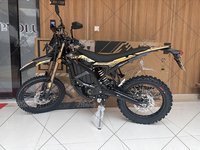 Vélo électrique Surron Ultra Bee haute performance 2026, prend en charge plusieurs modes de puissance et atteint 95 km/h pour les pilotes professionnels