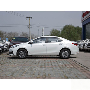 Toyota Corolla d'occasion <span class=keywords><strong>2017</strong></span> Facelift 1.2T <span class=keywords><strong>S</strong></span>-CVT GL, berline essence turbo, faible kilométrage et sans accident - Product Image 3