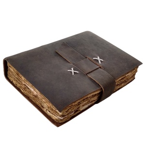 Vente en gros de journaux en cuir créatifs faits à la main de la marque New Era de Delhi, personnalisables, format A5, pour cadeaux d'entreprise - Product Image 1
