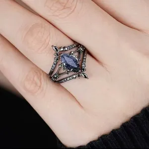 ZhuQian Set di 3 Anelli Gotici Retrò Trendy in Lega Nera con Cristalli Marquise e Zirconia per Donne - Product Image 2