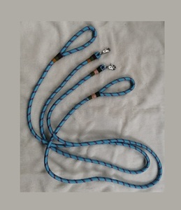 Cuerda de Amarre para Caballos de Alta Resistencia con Diseño Trenzado Grueso y Herrajes Duraderos - Product Image 4