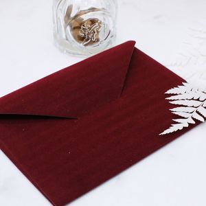 Enveloppes en velours rouge de luxe, papier et enveloppes vintage, enveloppe de mariage personnalisée avec carte, sceau de cire - Product Image 5
