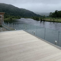 Balustrades et rampes modernes en aluminium et verre trempé pour balcon, escalier, hôpital, extérieur, système résistant à la rouille