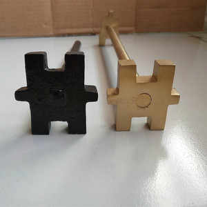 Clé à vis pour couvercle <span class=keywords><strong>de</strong></span> fût <span class=keywords><strong>de</strong></span> <span class=keywords><strong>200</strong></span> litres <span class=keywords><strong>en</strong></span> cuivre, ouvre-fût <span class=keywords><strong>en</strong></span> <span class=keywords><strong>plastique</strong></span>, ouvre-fût <span class=keywords><strong>en</strong></span> fer pour fût d'huile - Product Image 2