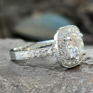 Anello classico da donna con design scintillante intarsiato, tono argento, gioielli alla moda per tutti i giorni - Product Image 2