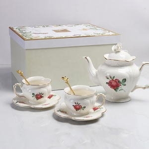 ชุดน้ำชาลายดอกไม้สไตล์ยุโรปพร้อมกล่องของขวัญ - Product Image 1