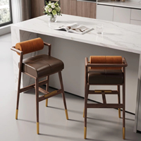 Tabourets de bar modernes pour îlot de cuisine, design italien, chaise haute en bois massif, tabouret de comptoir rembourré en velours pour café, pub, restaurant