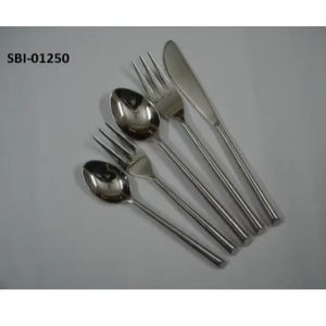 Juego de Cubiertos de Acero Inoxidable Pulido de Primera Calidad, Acabado Espejo, para Hotel y Restaurante, Grado Alimenticio SS 304, Proveedor Mayorista de Exportación - Product Image 1