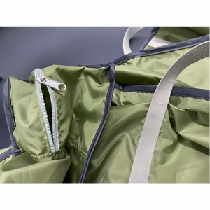 Poliéster 7 pulgadas Tamaño Bolsa de mano Bolsa de equipaje Bolsa al aire libre Impermeable Color personalizado Viaje OEM Vietnam - Product Image 1