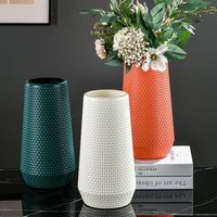 Vas Bunga Plastik Besar untuk Dekorasi Rumah, Pot Bunga Modern Ringan, Ideal untuk Menampilkan Bunga Buatan atau Bunga Segar