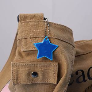 Llavero con Insignia Reflectante OEM, Diseño Personalizable, Múltiples Formas para Eventos Corporativos - Product Image 5