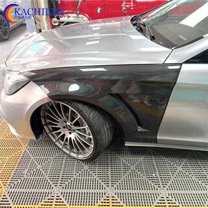 Guardabarros de Fibra de Carbono W218 CLS63 para Mercedes-Benz W218 CLS63, Guardabarros de Rueda 2011-2018 - Product Image 2