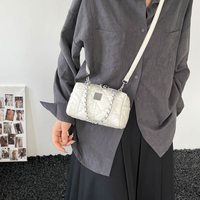 Individuelles Logo Damen Trendige Gesteppte Ketten-Schultertasche Weiche PU-Leder Boston Crossbody Handtasche für Mädchen