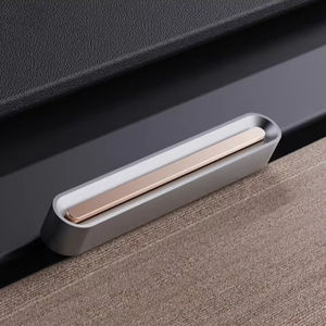 Ambientador para Auto con Clip de Ventilación, Difusor de Aceites Esenciales con Aromaterapia y Perfume, Sin Necesidad de Electricidad, Garantía de 5 Años - Product Image 1