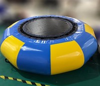 Trampoline de parc aquatique flottant gonflable de saut d'amusement de 8 pieds 10 pieds
