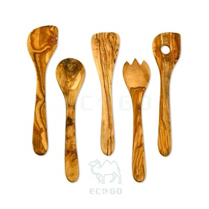 Ensemble d'ustensiles de cuisine durables et sans danger pour les aliments en bois d'olivier, 5 pièces, avec logo et couleur personnalisables - Product Image 1